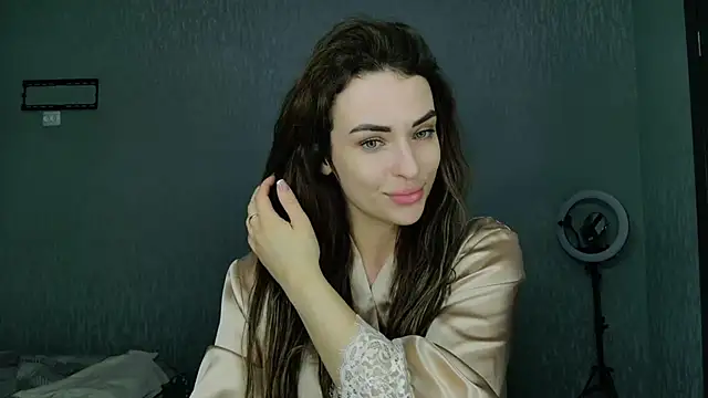 Snapshot of Kira__love1 chatting on April 2026 07:42:01 PM Kira love1 online show from April 2026 07:42:01 PM