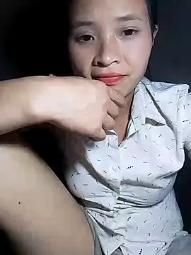 Liss-mimi online show from April 2026 10:33:01 AM