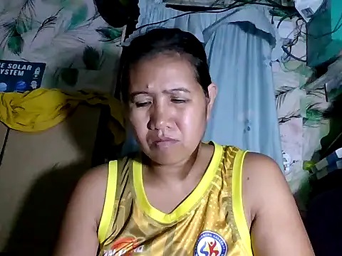 Snapshot of _SweetSmile chatting on April 2026 06:24:02 PM SweetSmile online show from April 2026 06:24:02 PM