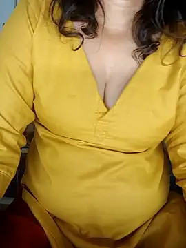 Snapshot of Riyashrma001 chatting on April 2026 03:39:02 AM Riyashrma001 online show from April 2026 03:39:02 AM