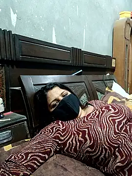 Snapshot of Riyashrma001 chatting on April 2026 09:25:02 AM Riyashrma001 online show from April 2026 09:25:02 AM