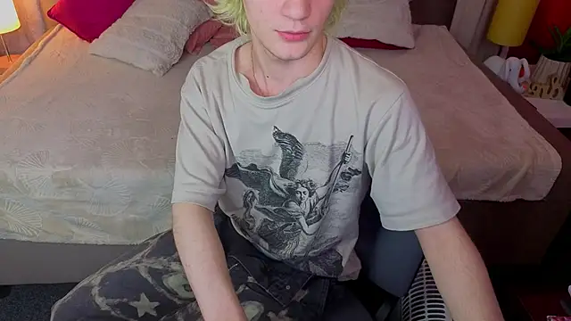 Snapshot of JameMilann chatting on April 2026 07:45:01 AM JameMilann online show from April 2026 07:45:01 AM