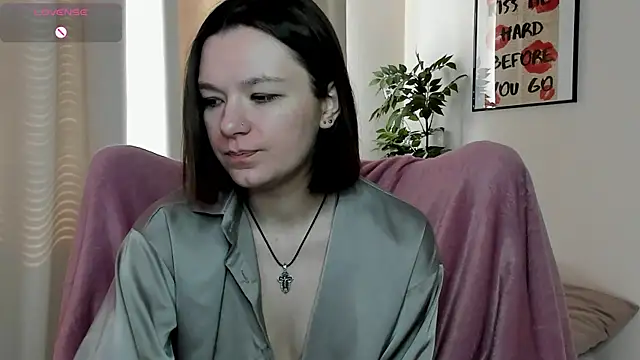 kirarogersss online show from April 2026 07:24:02 AM