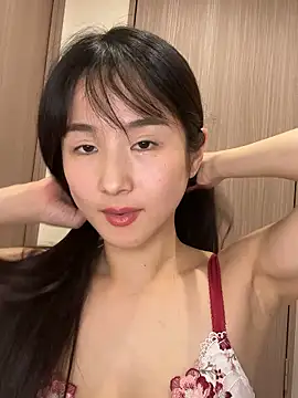 Snapshot of Hinako_0012 chatting on May 2026 12:49:01 AM Hinako 0012 online show from May 2026 12:49:01 AM