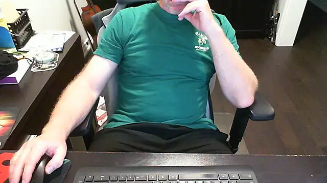 Snapshot of Shalun2000 chatting on June 2026 03:15:01 AM Shalun2000 online show from June 2026 03:15:01 AM