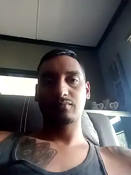 Snapshot of JJM29 chatting on April 2026 10:22:02 AM JJM29 online show from April 2026 10:22:02 AM