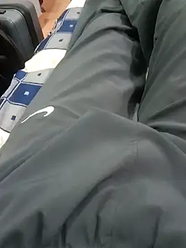 minkzz0 online show from April 2026 02:01:02 PM