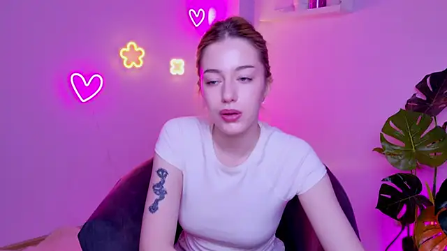 Snapshot of AmeliaCarterr chatting on April 2026 02:42:01 AM AmeliaCarterr online show from April 2026 02:42:01 AM