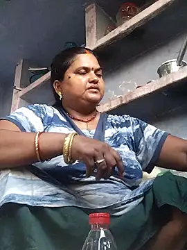 Snapshot of Desi_hot_bhabhi01 chatting on June 2026 12:22:02 PM Desi hot bhabhi01 online show from June 2026 12:22:02 PM