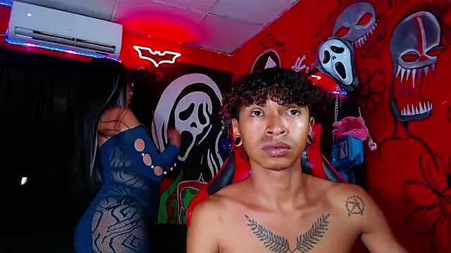 Snapshot of Skarlettmusex chatting on April 2026 02:33:01 PM Skarlettmusex online show from April 2026 02:33:01 PM