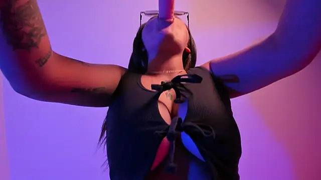 Ravencroxx online show from April 2026 11:48:01 AM