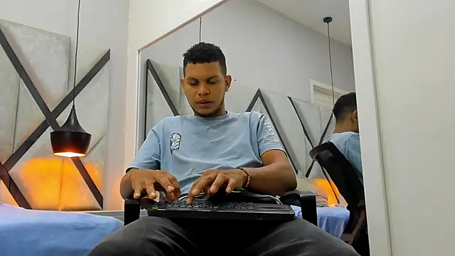 NohaBrooks online show from April 2026 11:54:02 AM