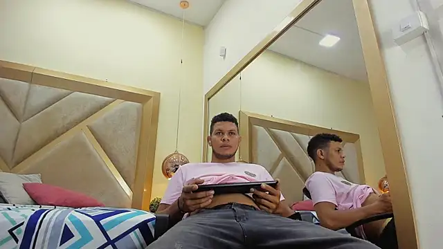 NohaBrooks online show from April 2026 05:06:01 PM