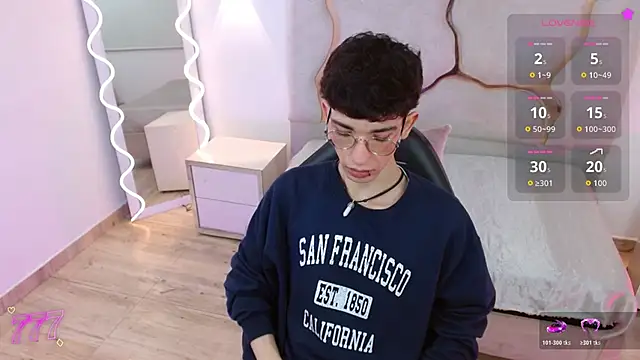 Snapshot of kaii_tay1 chatting on April 2026 11:26:02 AM kaii tay1 online show from April 2026 11:26:02 AM