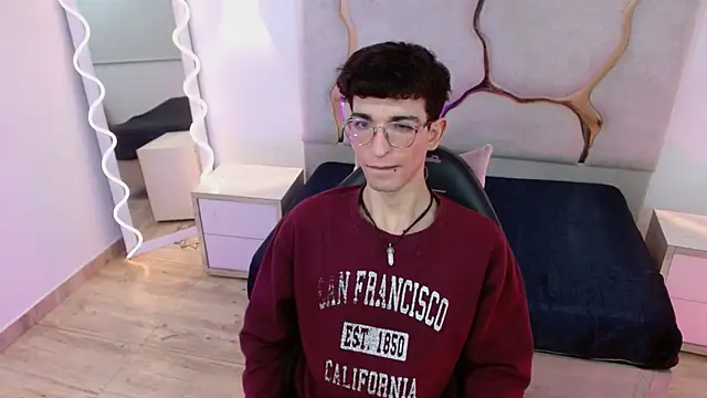 Snapshot of kaii_tay1 chatting on April 2026 11:38:02 AM kaii tay1 online show from April 2026 11:38:02 AM