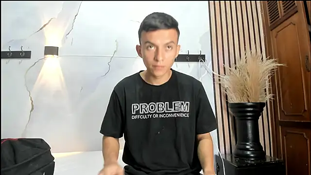 DilanAndKing online show from April 2026 12:44:02 PM