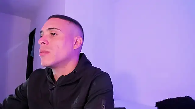 Snapshot of Axel__fierro chatting on April 2026 07:51:02 PM Axel fierro online show from April 2026 07:51:02 PM