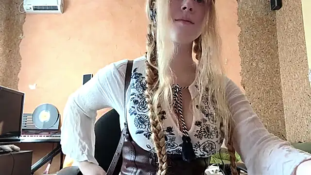 Snapshot of KateVibe_01 chatting on April 2026 11:15:02 PM KateVibe 01 online show from April 2026 11:15:02 PM