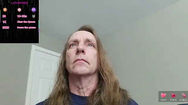 Snapshot of Magnus_Luv chatting on May 2026 04:46:02 PM Magnus Luv online show from May 2026 04:46:02 PM