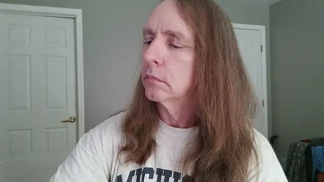 Snapshot of Magnus_Luv chatting on July 2026 12:21:02 PM Magnus Luv online show from July 2026 12:21:02 PM