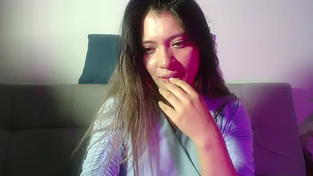 Snapshot of hannajonnes1 chatting on April 2026 01:01:02 AM hannajonnes1 online show from April 2026 01:01:02 AM