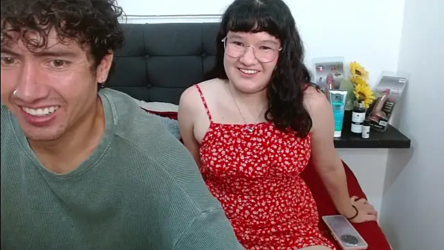 Snapshot of Ari_andX chatting on April 2026 07:30:01 PM Ari andX online show from April 2026 07:30:01 PM