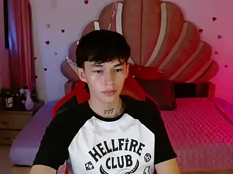 Snapshot of Marco_fox723 chatting on April 2026 06:03:01 PM Marco fox723 online show from April 2026 06:03:01 PM