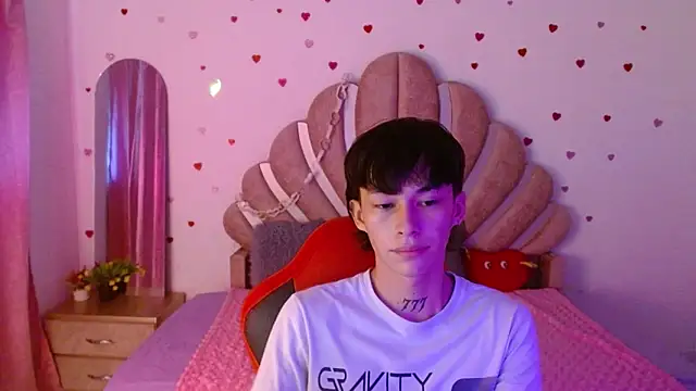 Snapshot of Marco_fox723 chatting on April 2026 05:53:02 PM Marco fox723 online show from April 2026 05:53:02 PM