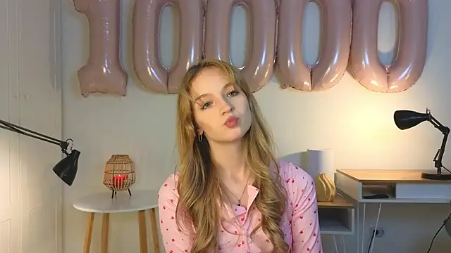 Snapshot of baeyoda chatting on April 2026 04:44:02 PM baeyoda online show from April 2026 04:44:02 PM