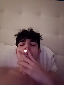 Thuuualvaritoohh online show from April 2026 09:06:02 PM