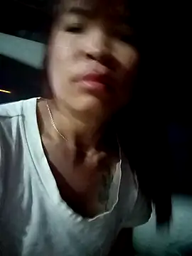 Snapshot of Ffhhqww1 chatting on April 2026 11:21:02 PM Ffhhqww1 online show from April 2026 11:21:02 PM