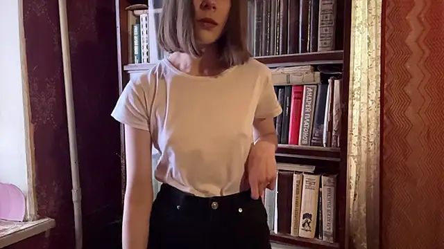 Snapshot of curtl_tl chatting on April 2026 06:40:02 AM curtl tl online show from April 2026 06:40:02 AM