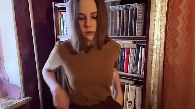 Snapshot of curtl_tl chatting on April 2026 12:17:02 PM curtl tl online show from April 2026 12:17:02 PM