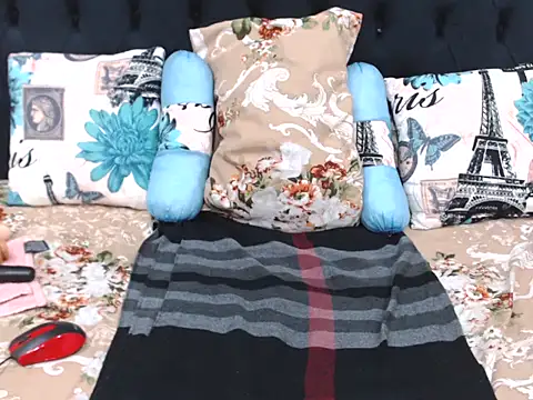 ChocolateClitt online show from April 2026 02:11:02 PM