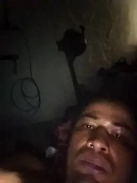 Yovanymartinez online show from April 2026 03:42:02 PM