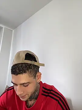 Snapshot of dream_party_4U chatting on April 2026 04:51:02 PM dream party 4U online show from April 2026 04:51:02 PM