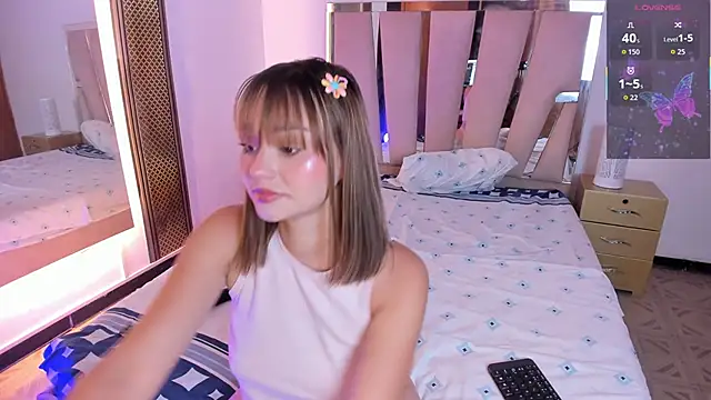 SofyCutee online show from April 2026 12:22:01 PM