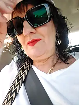 Snapshot of LaliaMia chatting on June 2026 06:31:01 AM LaliaMia online show from June 2026 06:31:01 AM