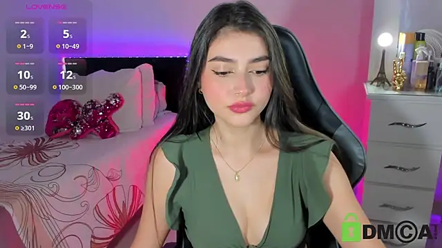 esmeralda le online show from April 2026 11:44:02 AM