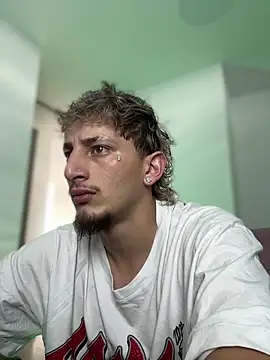 ZarcooX online show from April 2026 09:15:02 PM