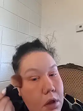 Snapshot of hisalphaqueen27 chatting on April 2026 05:35:02 PM hisalphaqueen27 online show from April 2026 05:35:02 PM