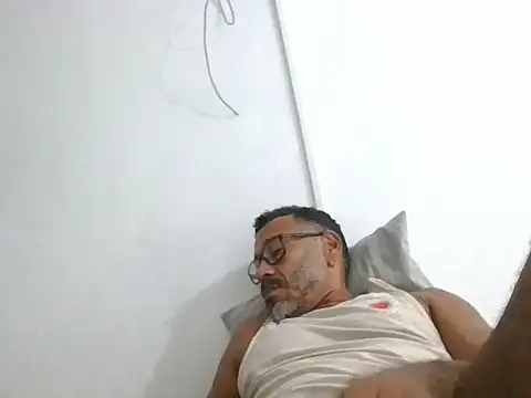 paizao1977brazil online show from April 2026 02:32:01 PM