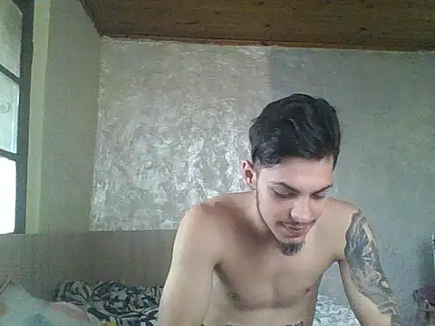 robertmrn112 online show from May 2026 02:35:02 PM