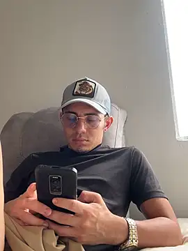 John Hot6 online show from April 2026 06:24:02 PM