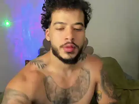 Snapshot of sinnei__ chatting on April 2026 12:26:02 AM sinnei online show from April 2026 12:26:02 AM