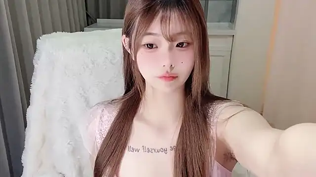 Snapshot of xiaoyugan_cute chatting on April 2026 03:32:01 PM xiaoyugan cute online show from April 2026 03:32:01 PM