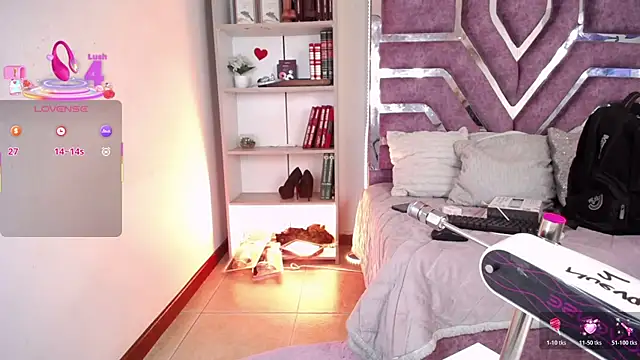 Snapshot of Eva__Walker chatting on April 2026 08:58:01 PM Eva Walker online show from April 2026 08:58:01 PM