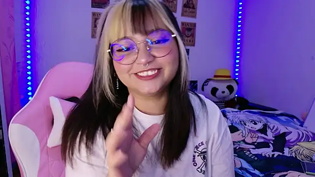 Snapshot of ZoeyDoll_ chatting on April 2026 11:18:02 PM ZoeyDoll online show from April 2026 11:18:02 PM