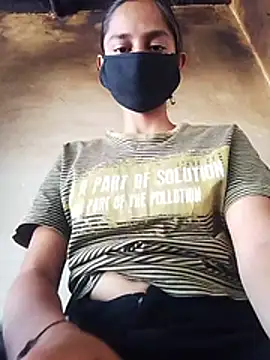 Snapshot of x_priya chatting on April 2026 06:51:01 AM x priya online show from April 2026 06:51:01 AM