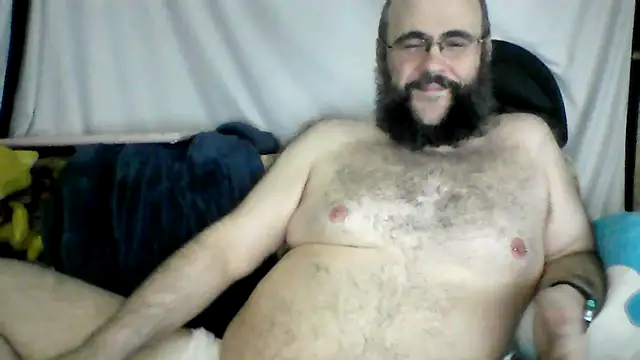 Snapshot of BriTheTopBear chatting on April 2026 05:25:01 AM BriTheTopBear online show from April 2026 05:25:01 AM